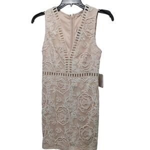 Forever 21 Size M Lace Mini Dress Sleeveless‎ V Neck Party Cocktail Dress